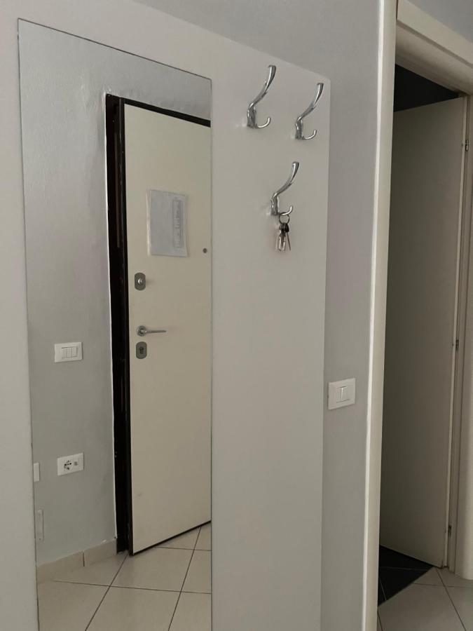 Emi Sol Apartment Vlorë Eksteriør billede